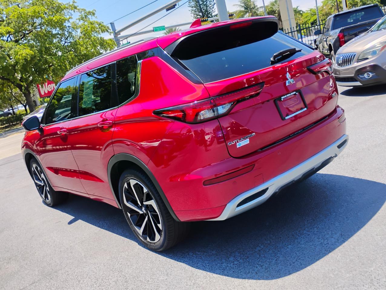 Mitsubishi Outlander SEL 2WD 2022