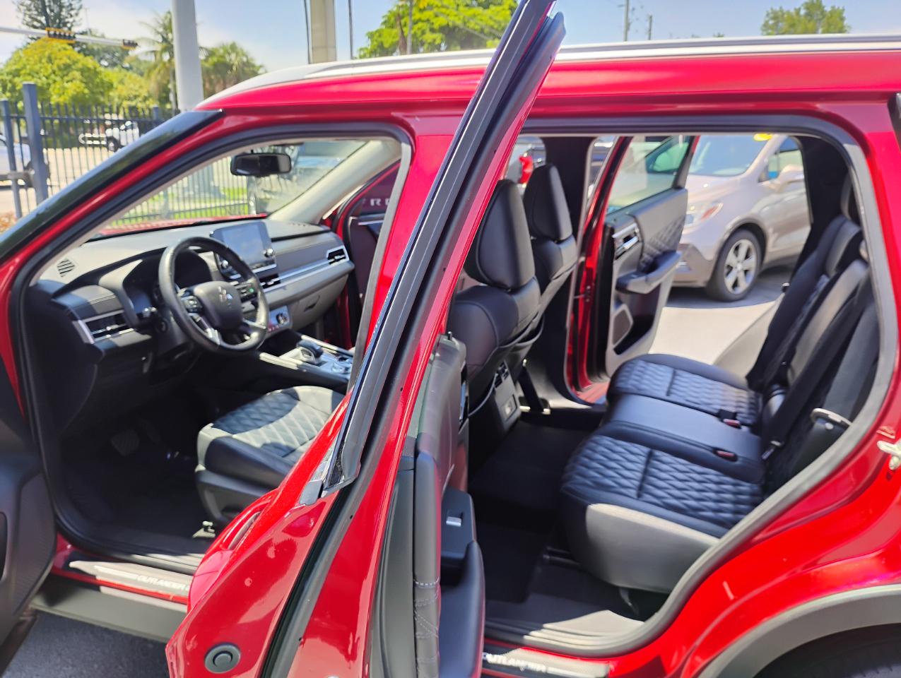 Mitsubishi Outlander SEL 2WD 2022