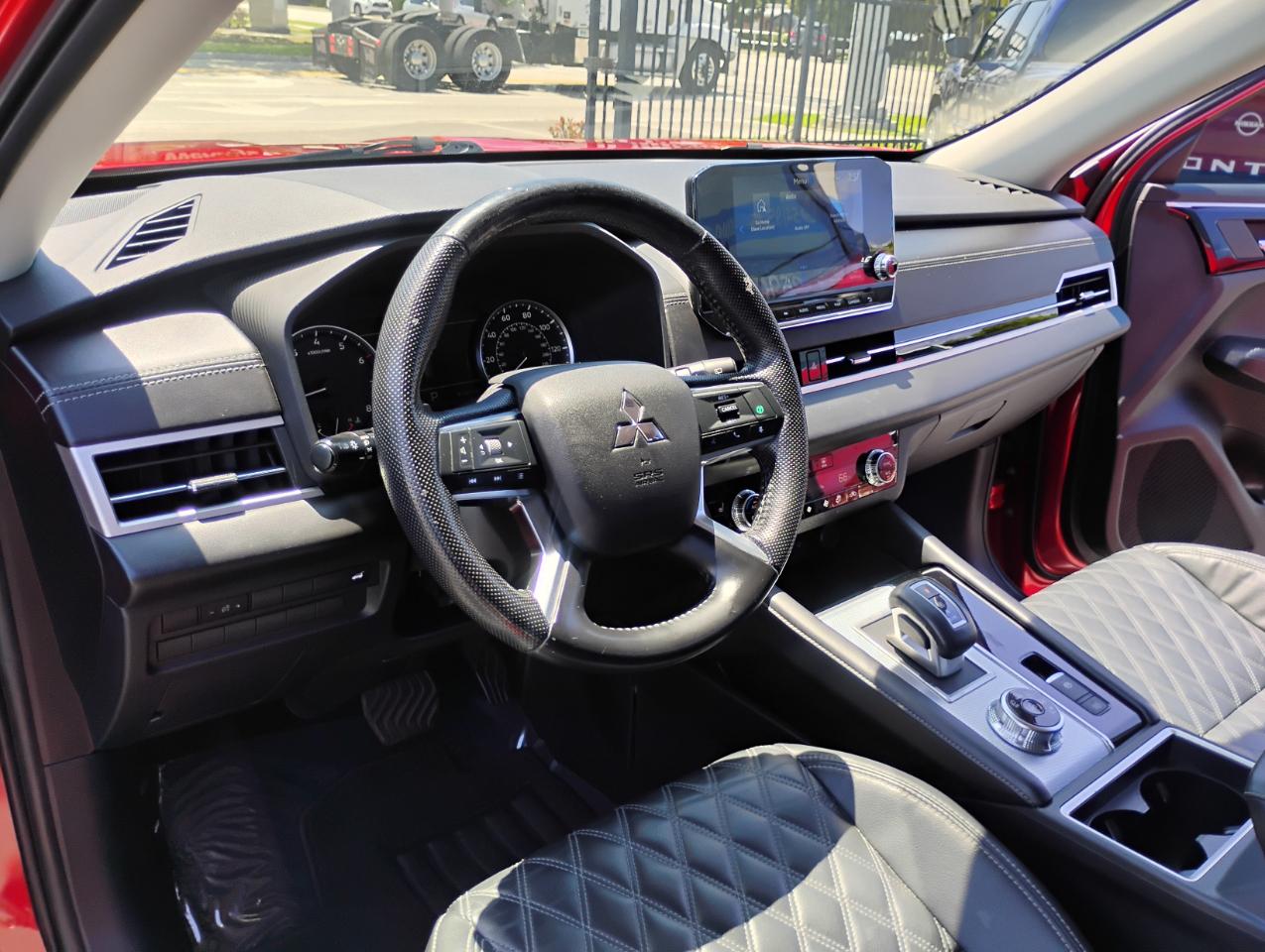 Mitsubishi Outlander SEL 2WD 2022