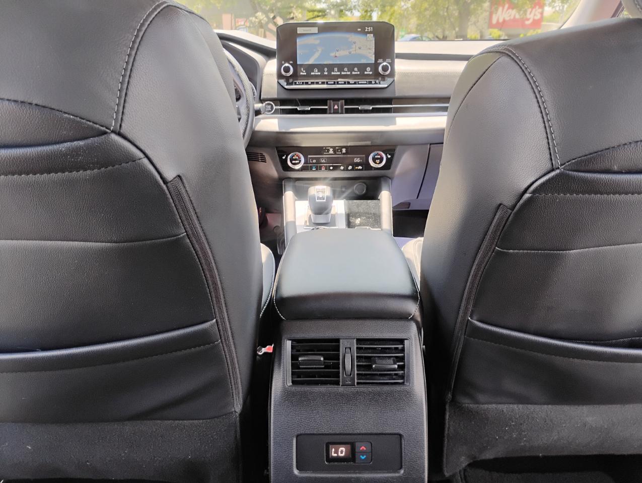 Mitsubishi Outlander SEL 2WD 2022
