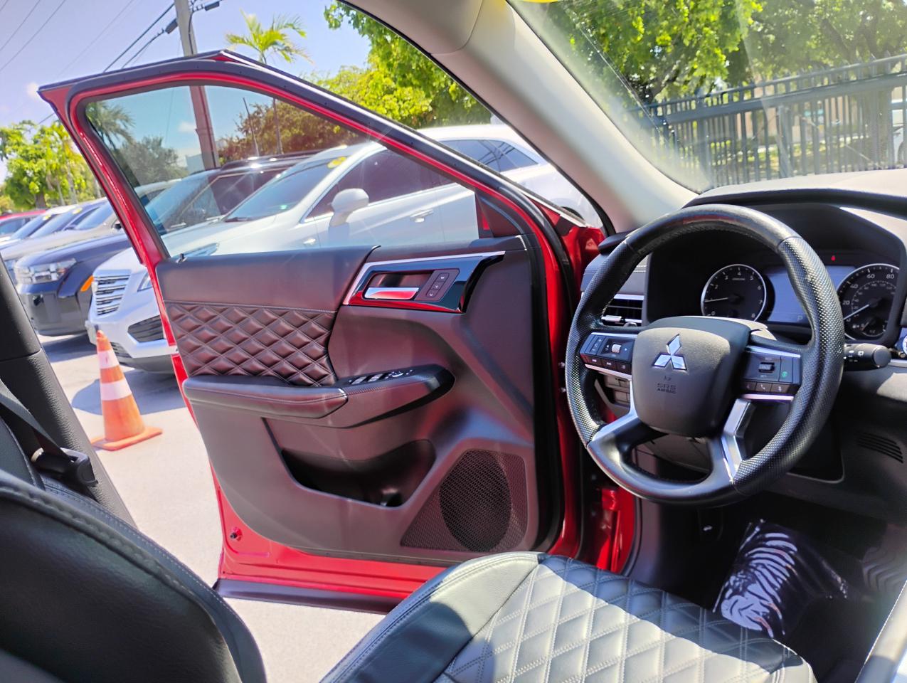 Mitsubishi Outlander SEL 2WD 2022