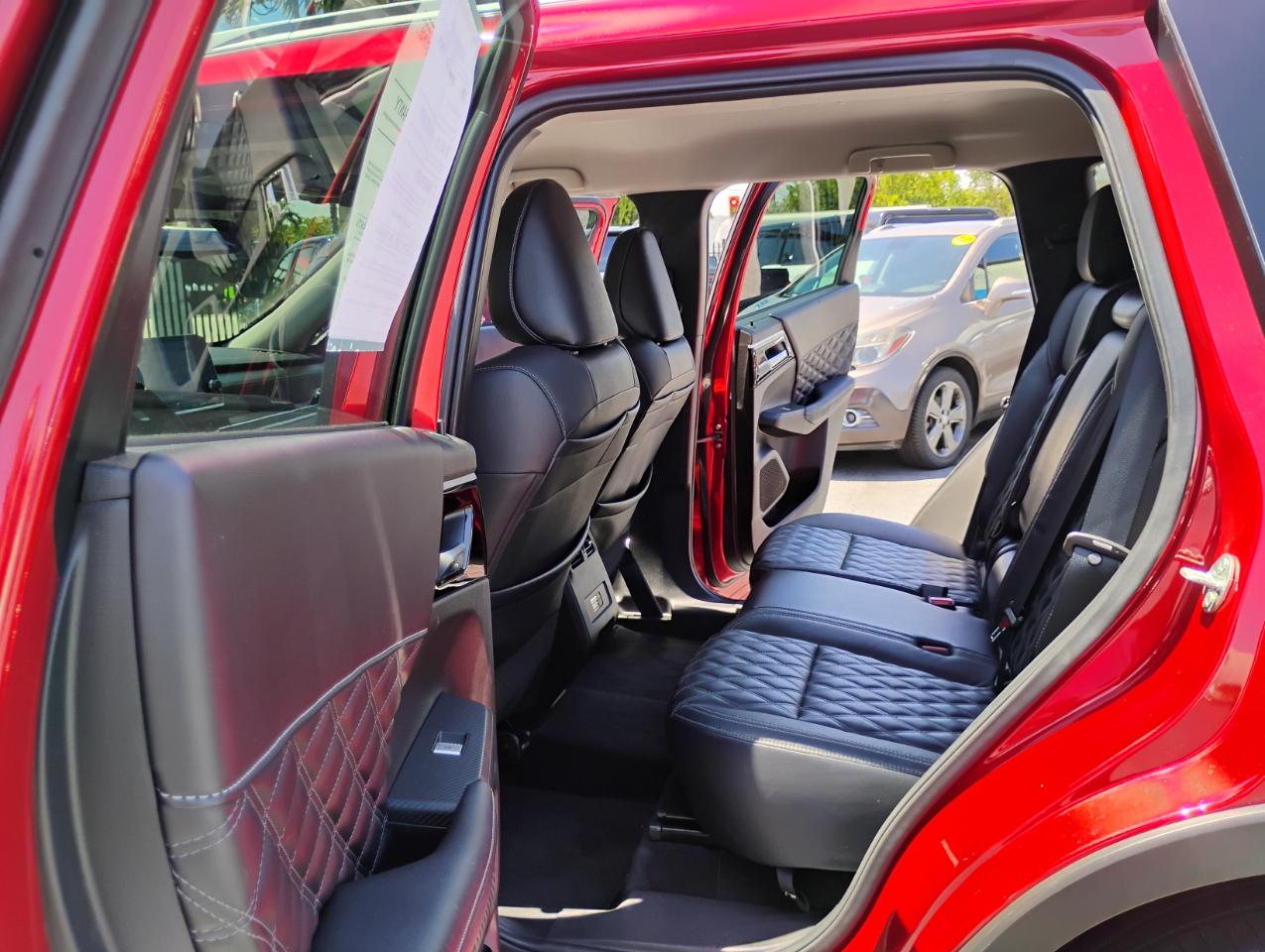 Mitsubishi Outlander SEL 2WD 2022