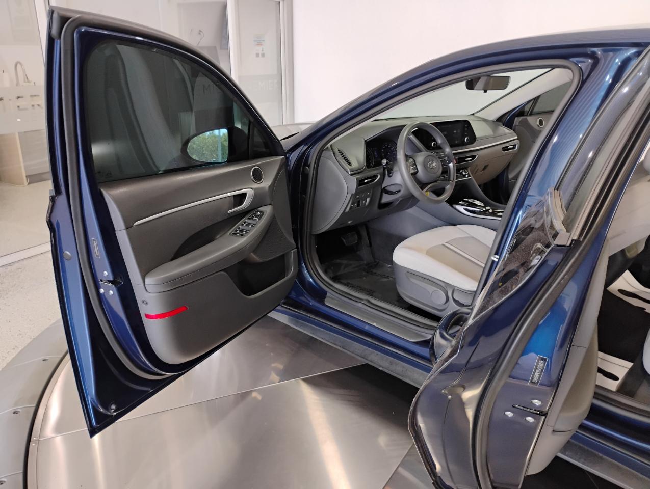 Hyundai Sonata SE 2021