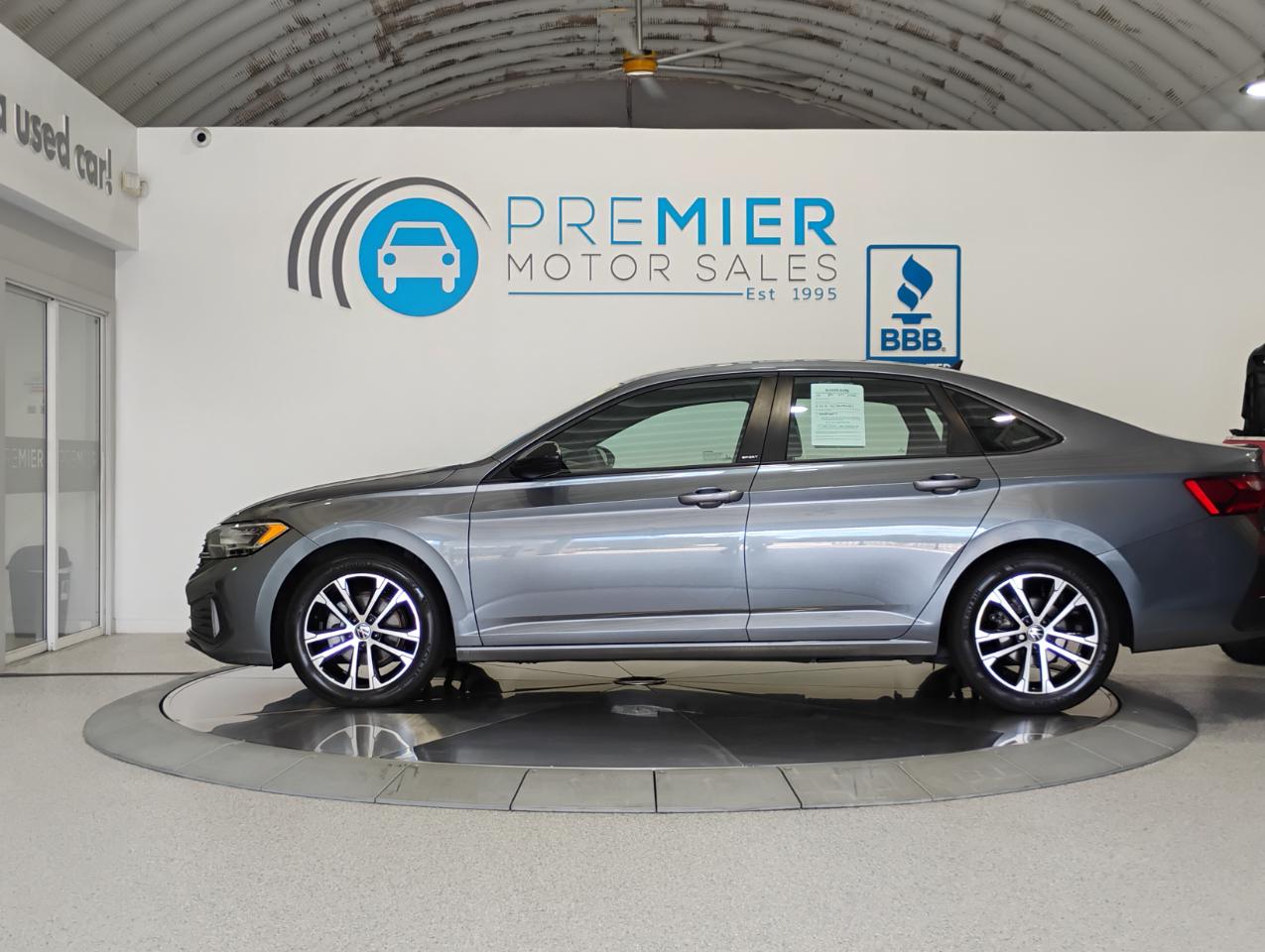 Volkswagen Jetta Sport 2023