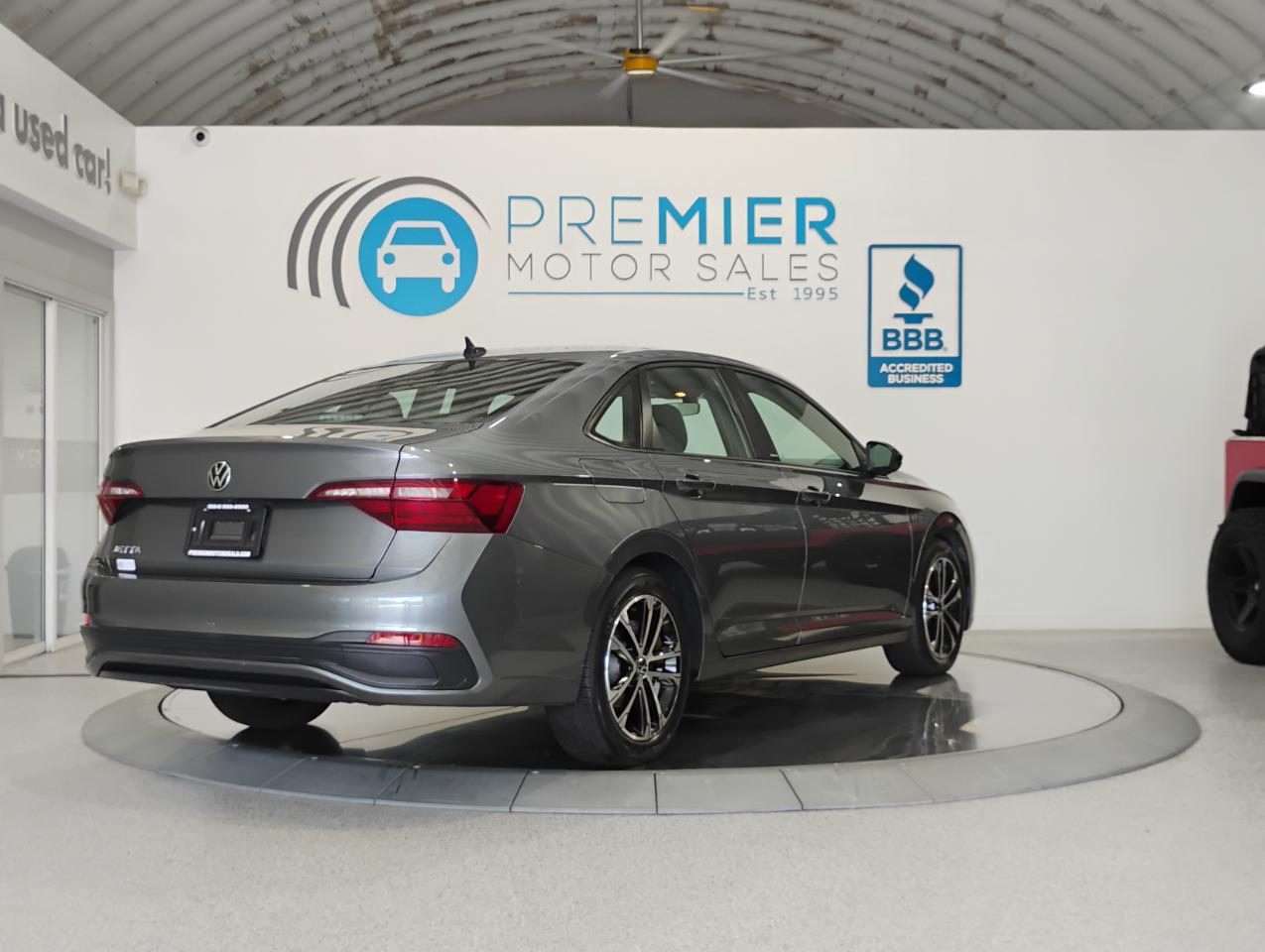 Volkswagen Jetta Sport 2023