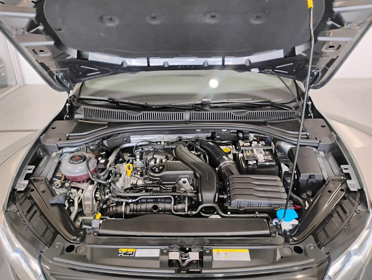 Volkswagen Jetta Sport 2023