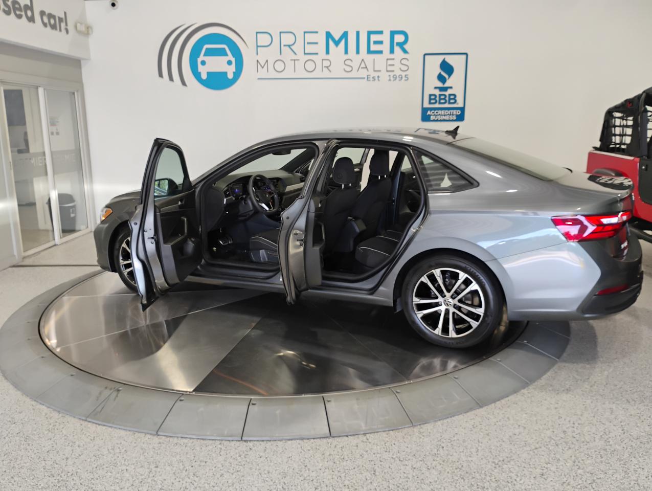 Volkswagen Jetta Sport 2023