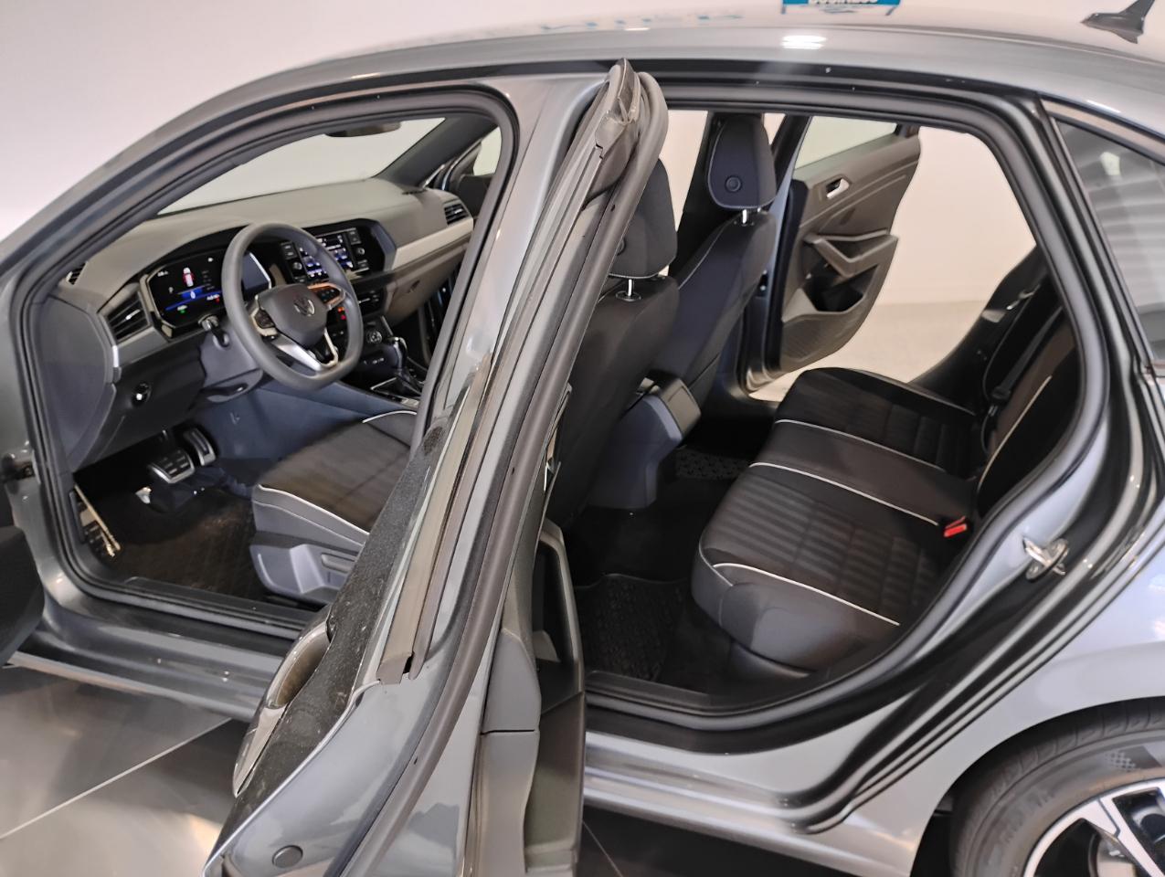 Volkswagen Jetta Sport 2023