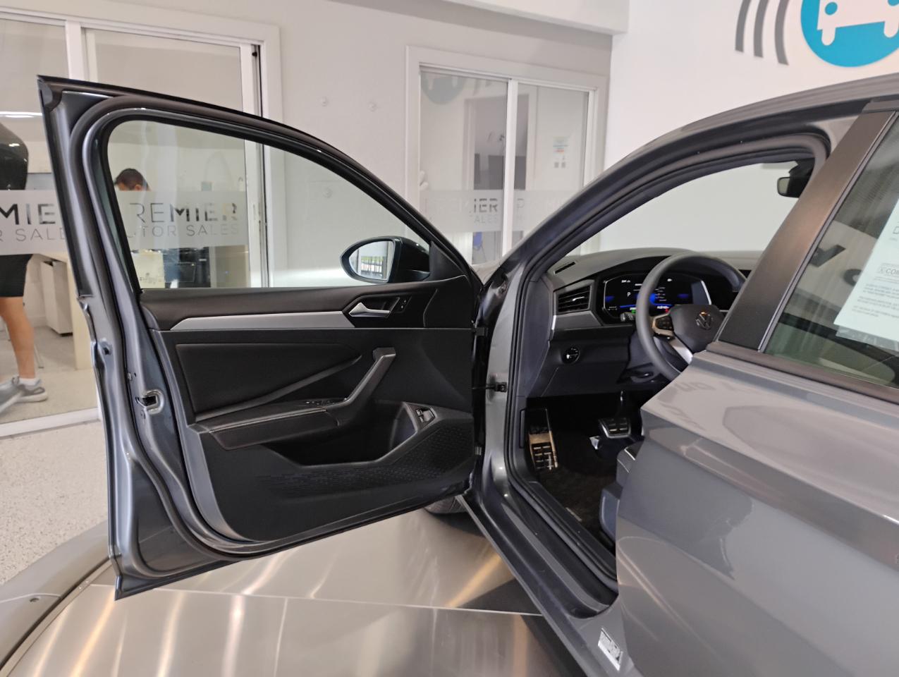Volkswagen Jetta Sport 2023