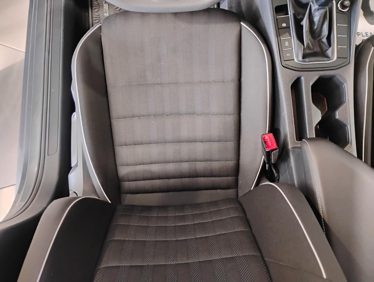 Volkswagen Jetta Sport 2023
