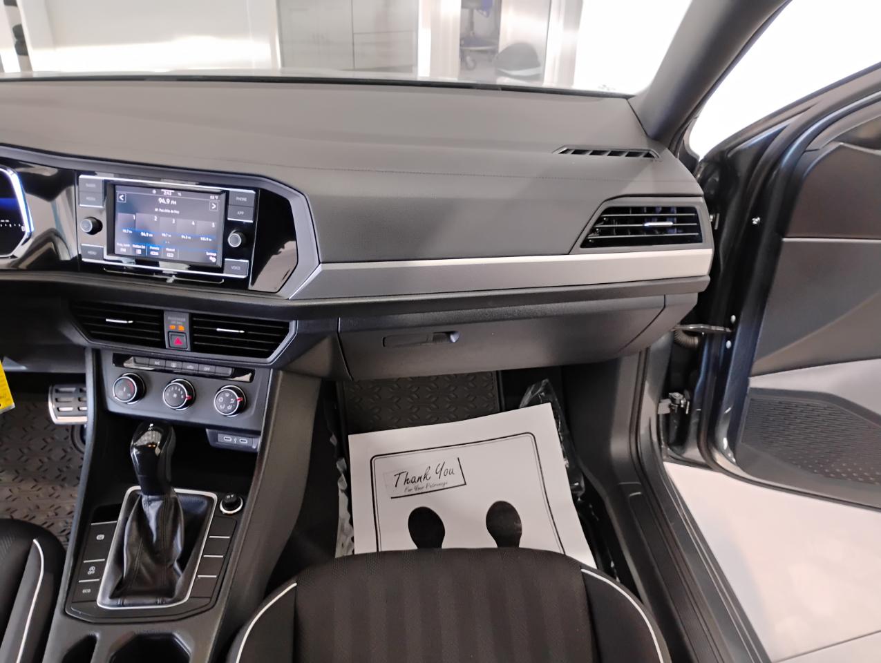 Volkswagen Jetta Sport 2023