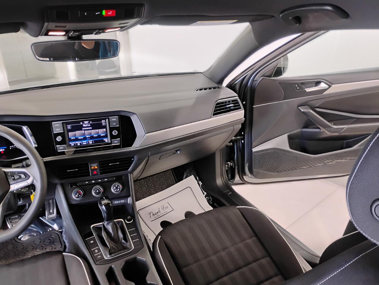 Volkswagen Jetta Sport 2023