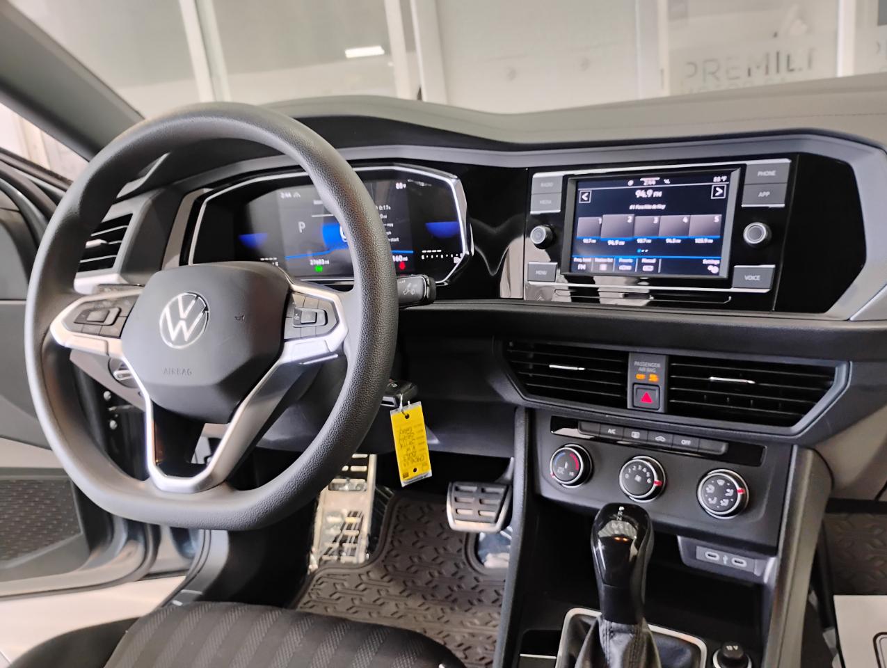 Volkswagen Jetta Sport 2023