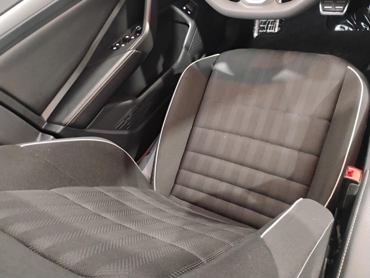 Volkswagen Jetta Sport 2023