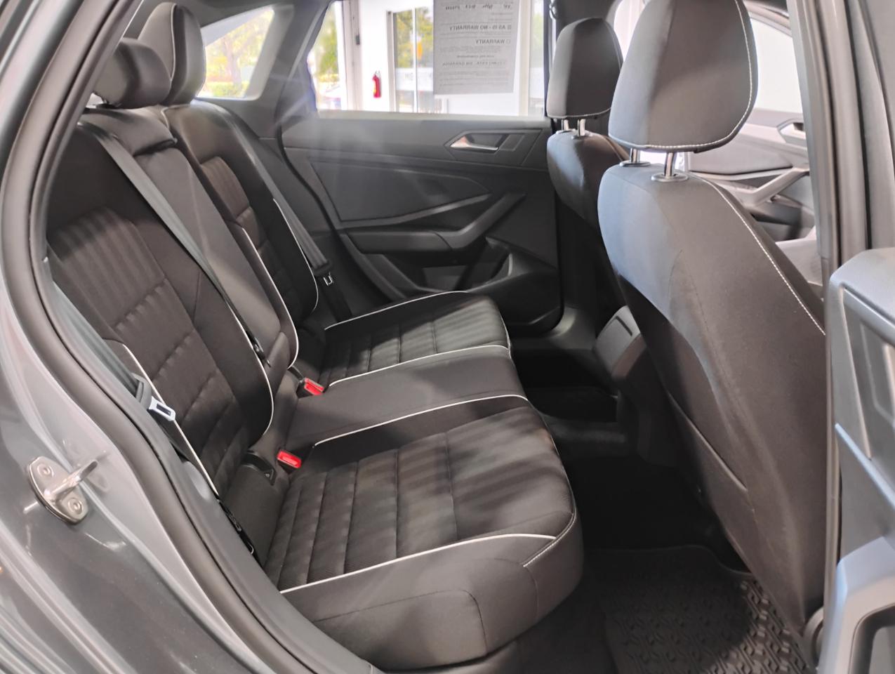 Volkswagen Jetta Sport 2023