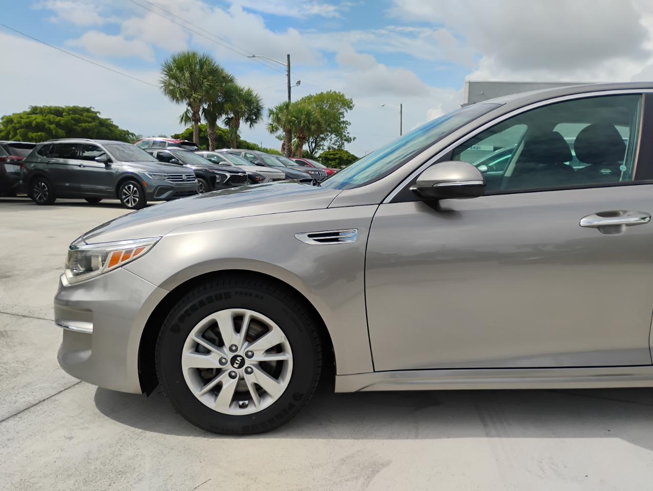 Kia Optima LX 2017