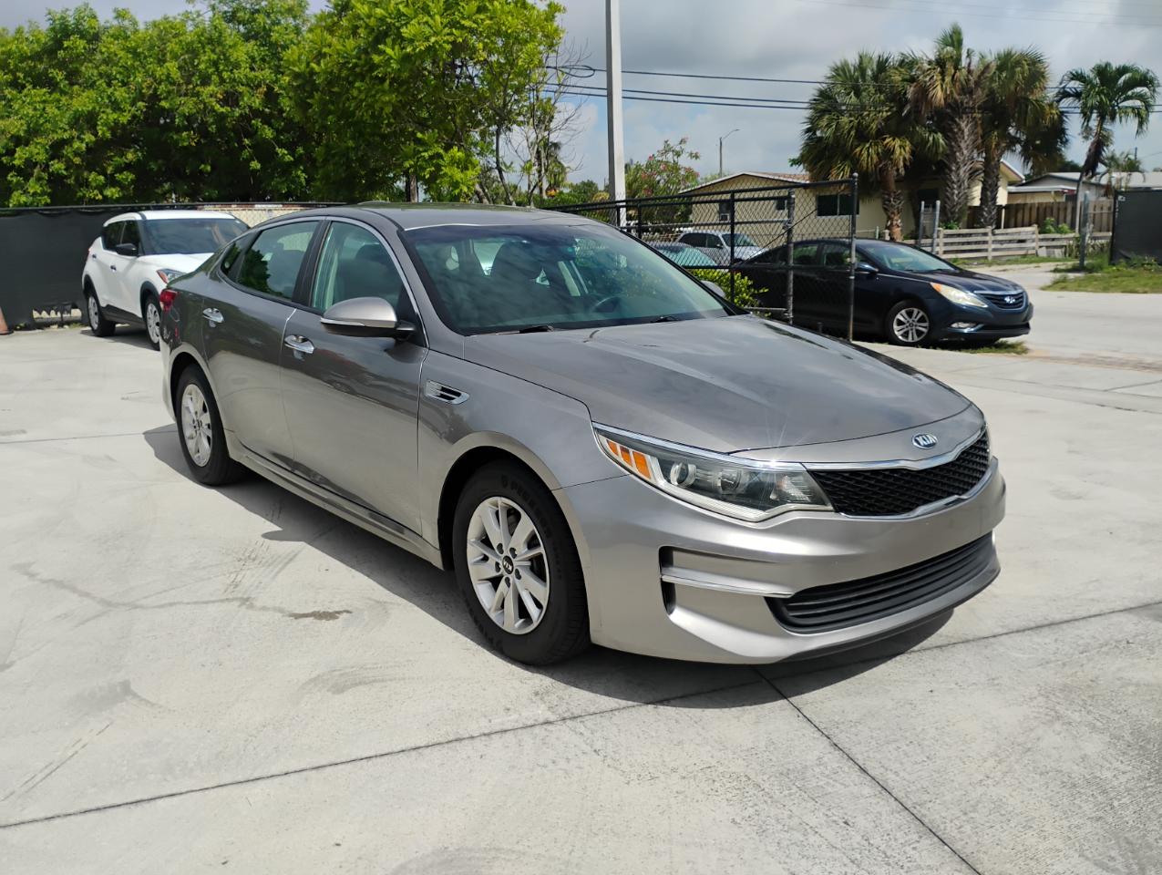 Kia Optima LX 2017