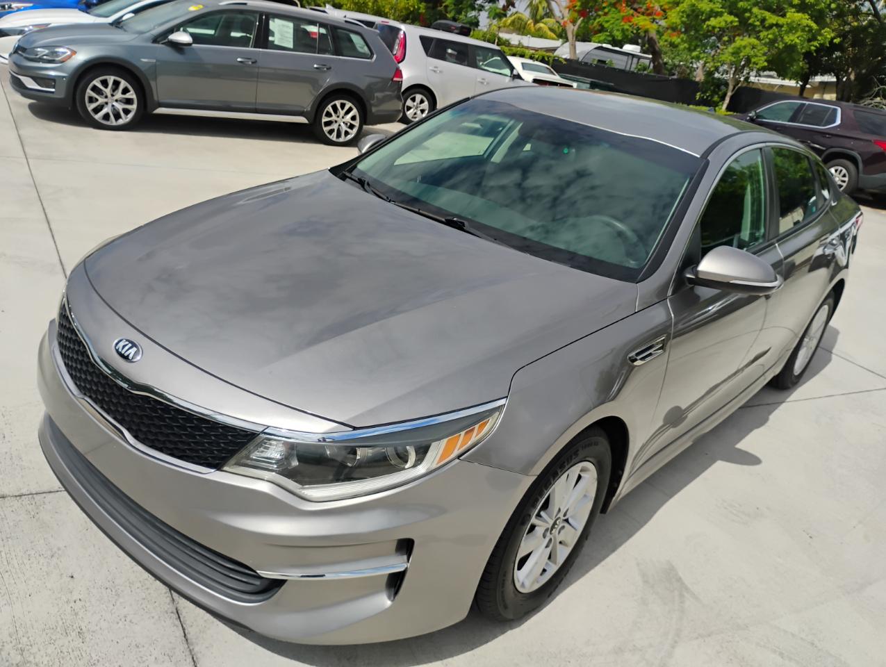 Kia Optima LX 2017