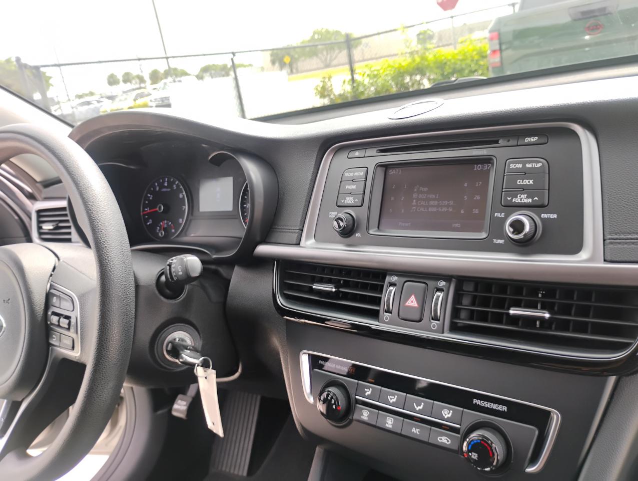 Kia Optima LX 2017