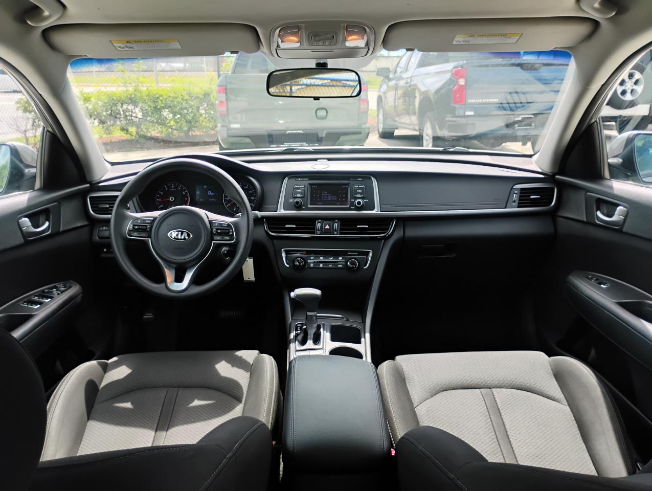 Kia Optima LX 2017