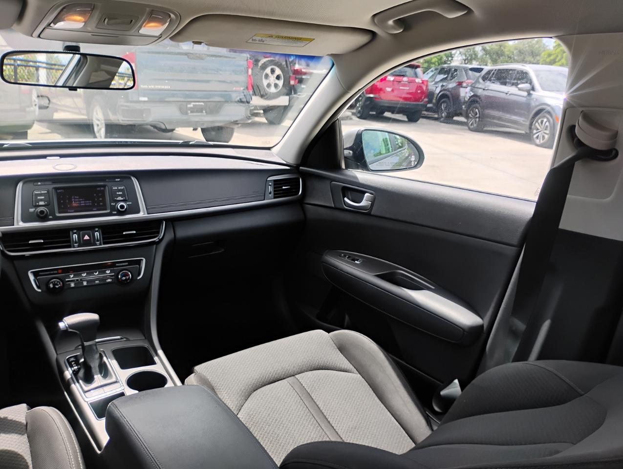 Kia Optima LX 2017