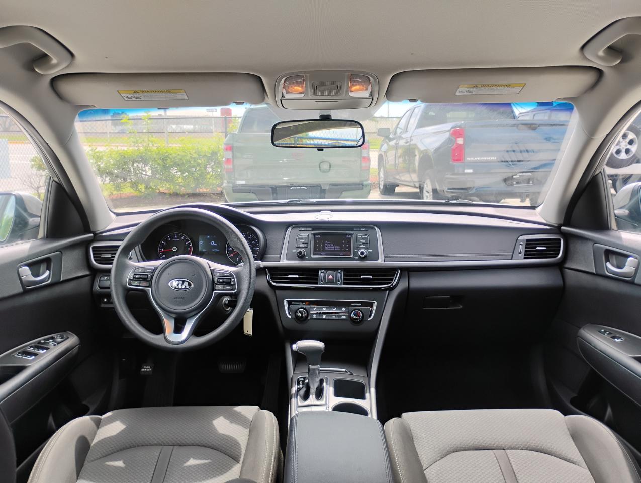 Kia Optima LX 2017