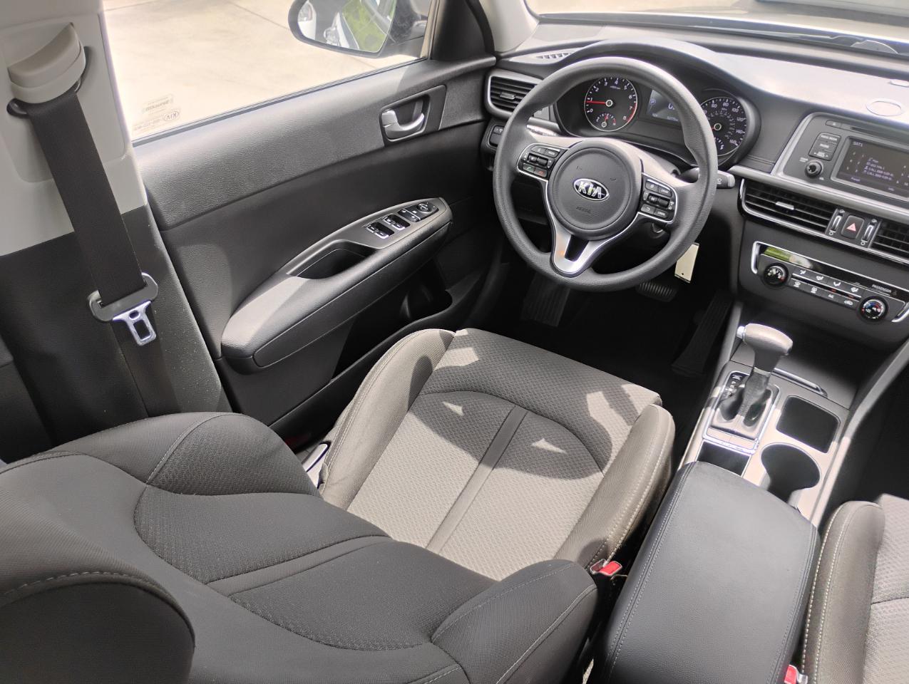 Kia Optima LX 2017