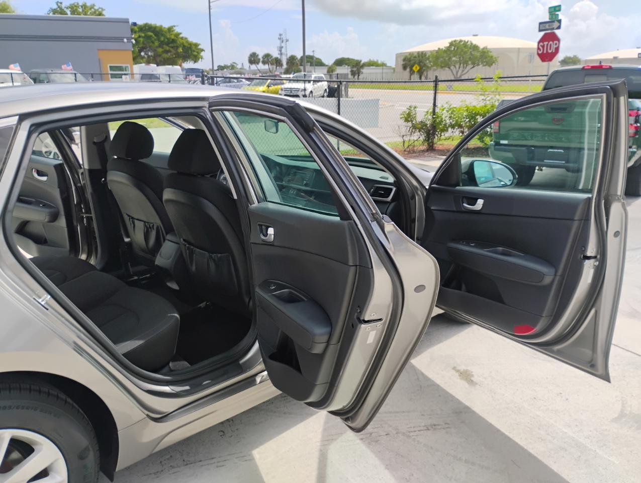 Kia Optima LX 2017