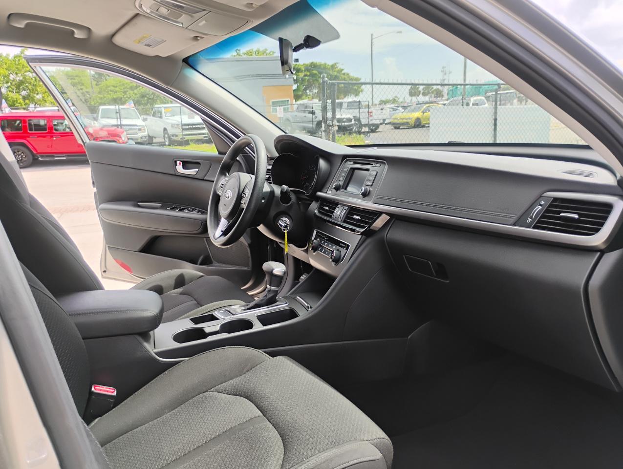 Kia Optima LX 2017