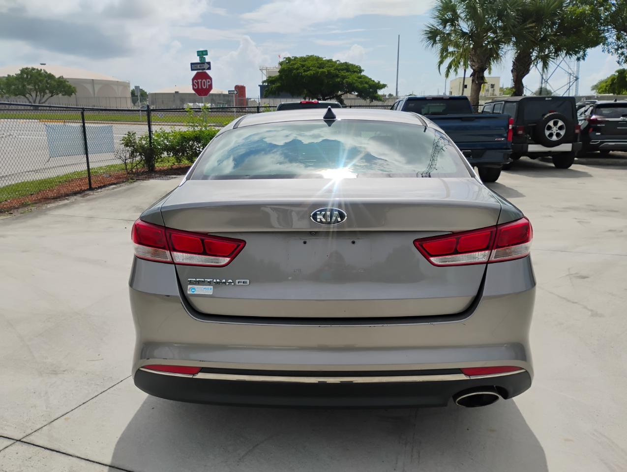 Kia Optima LX 2017