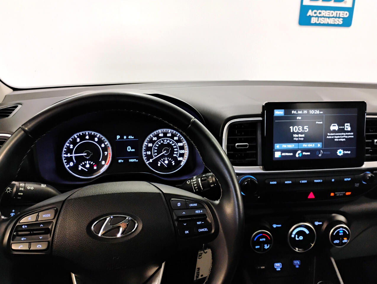 2021 Hyundai Venue SEL Denim photo 15
