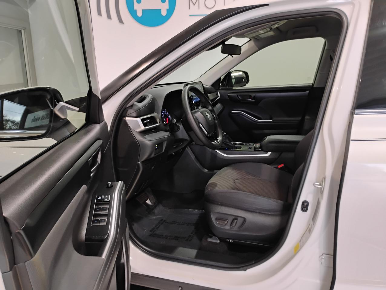 Toyota Highlander L 2021