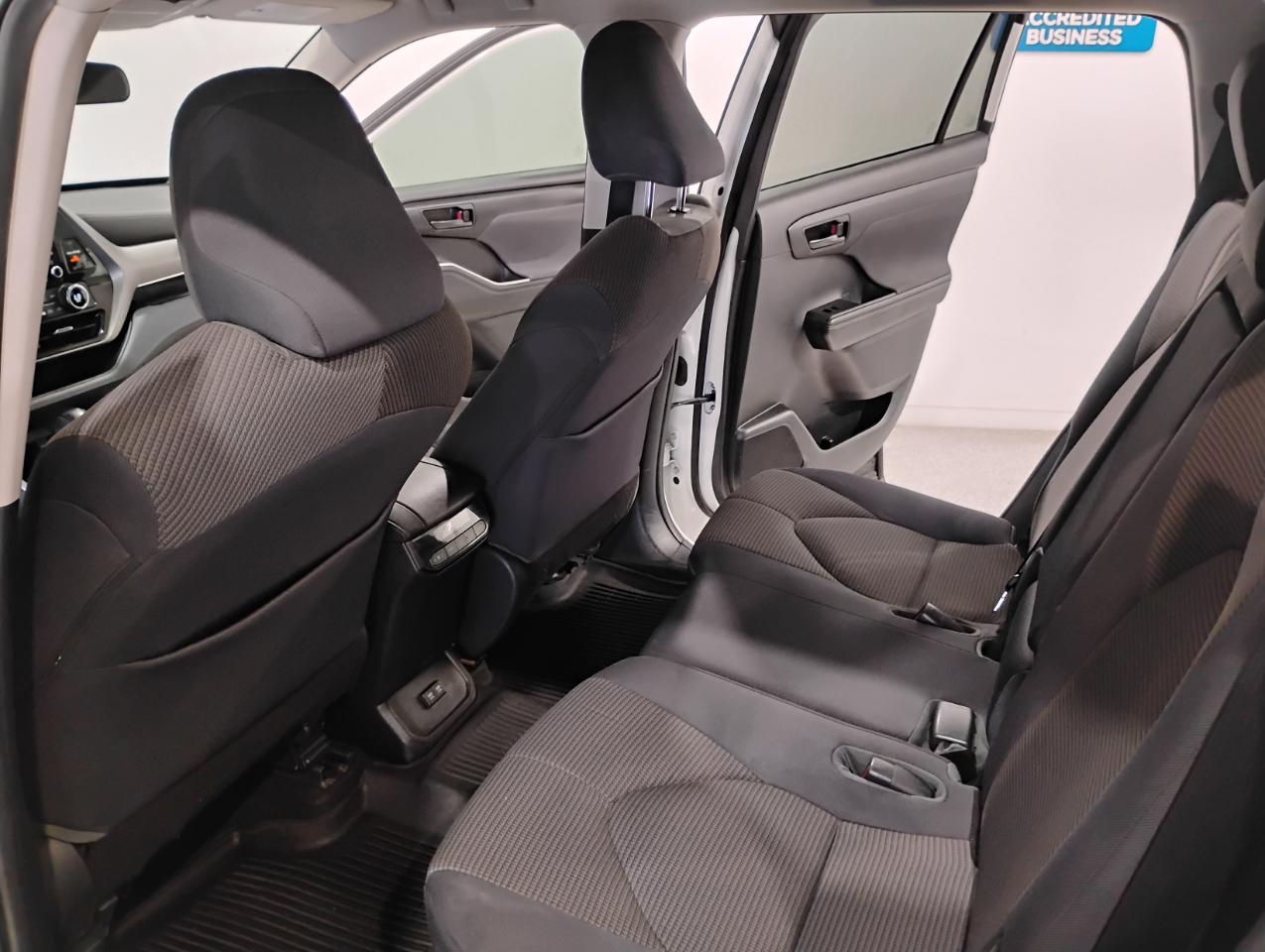 Toyota Highlander L 2021