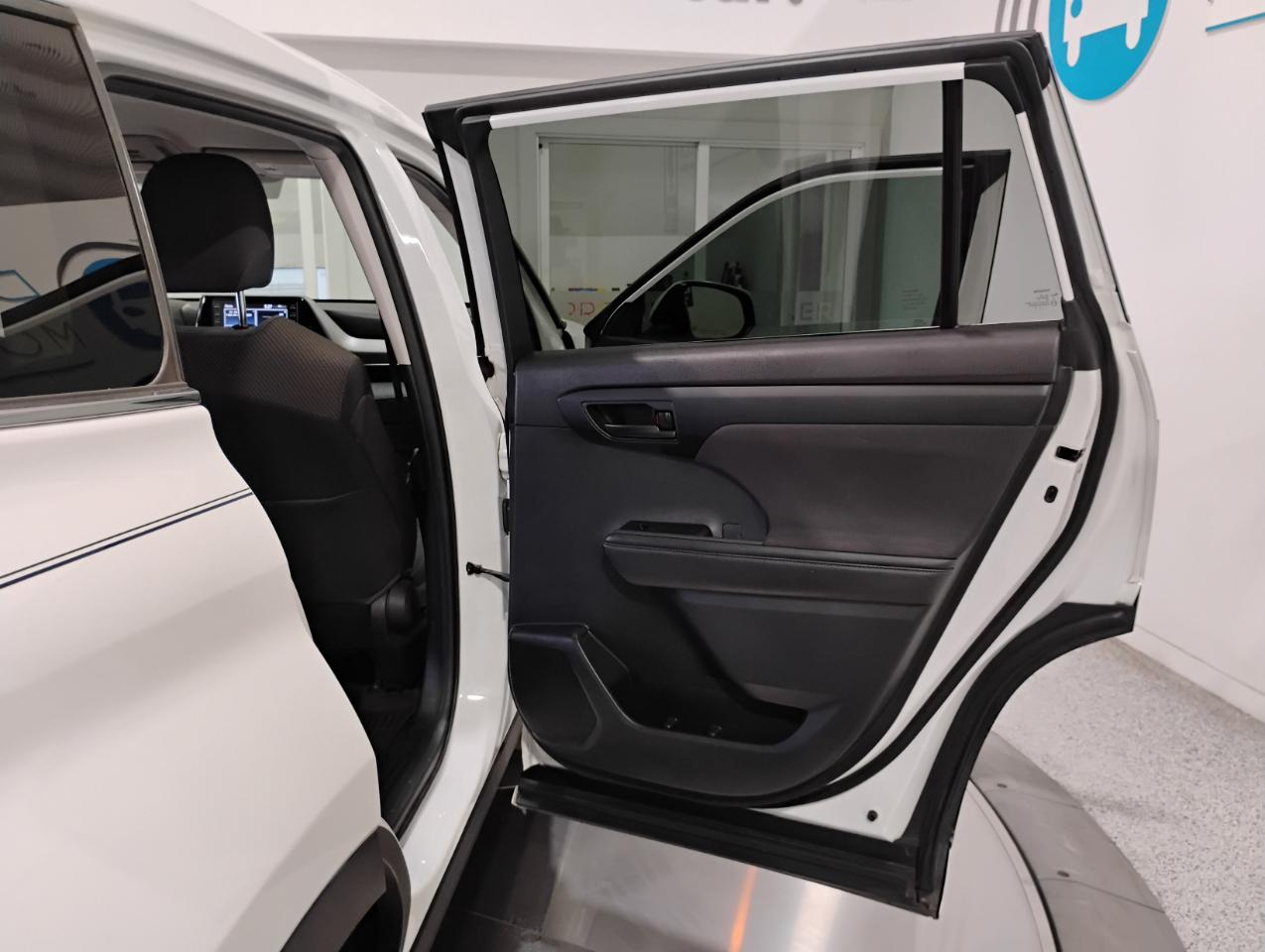 Toyota Highlander L 2021