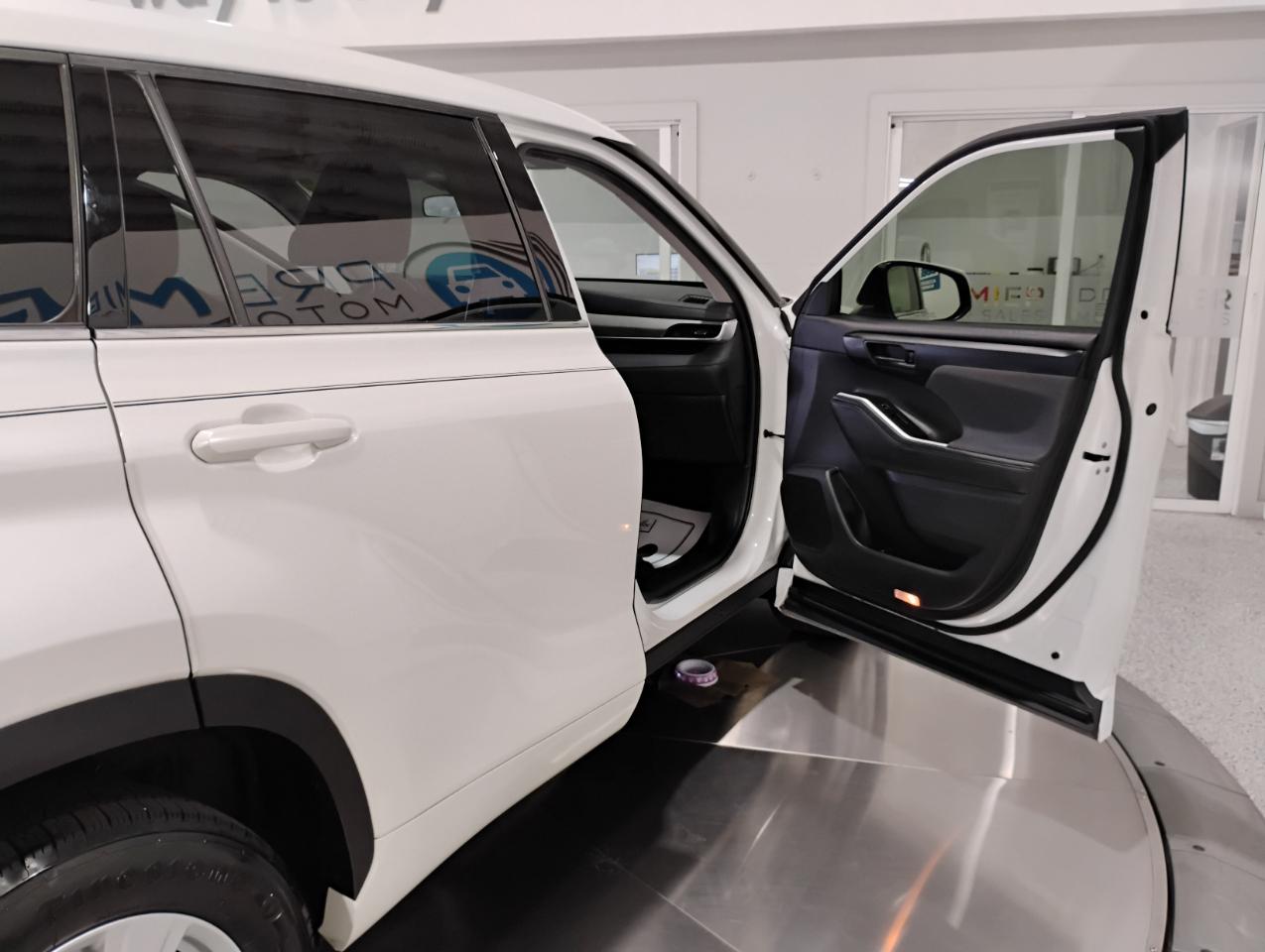 Toyota Highlander L 2021