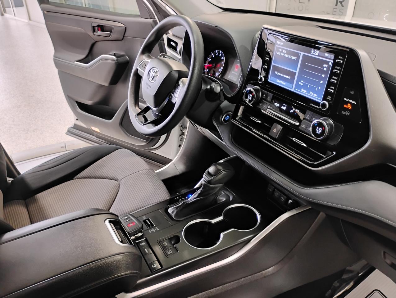 Toyota Highlander L 2021