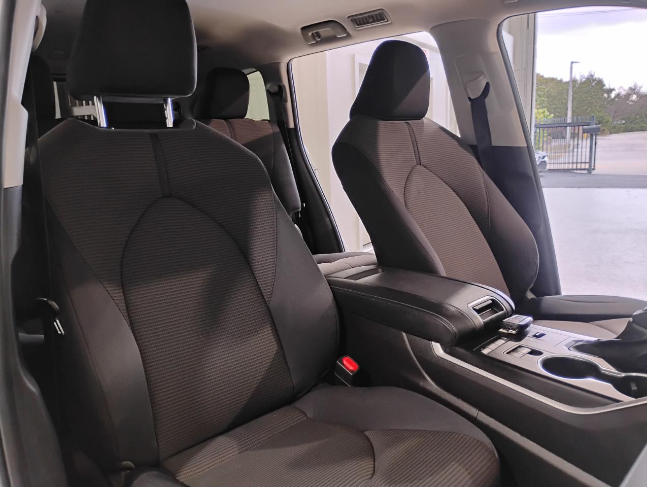 Toyota Highlander L 2021