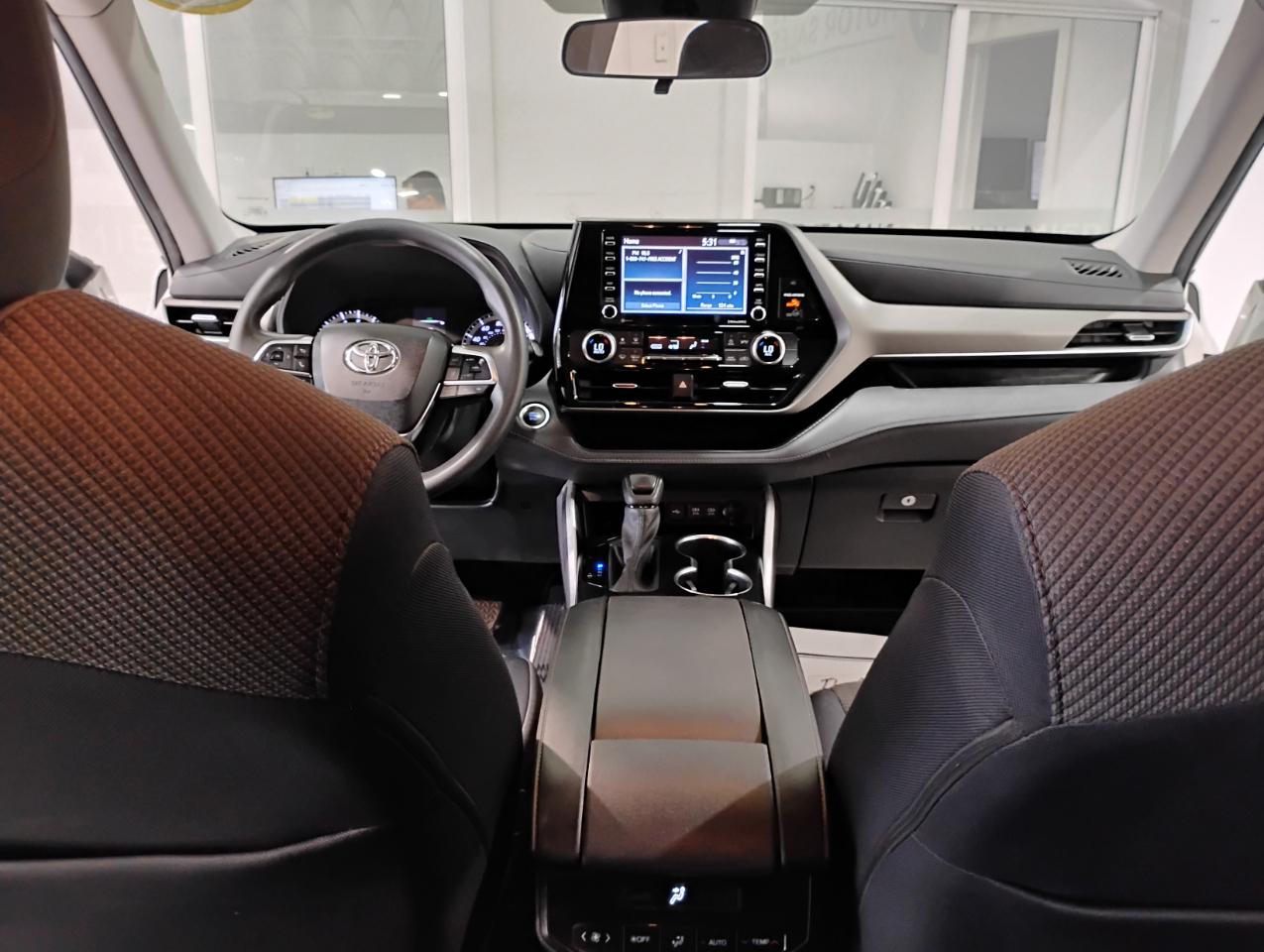 Toyota Highlander L 2021