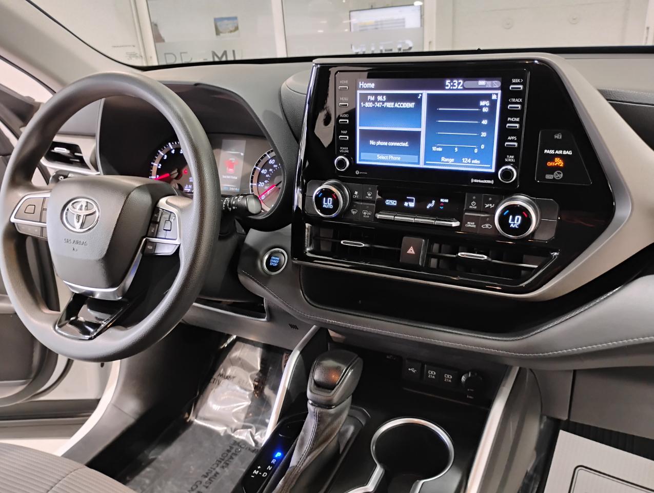 Toyota Highlander L 2021