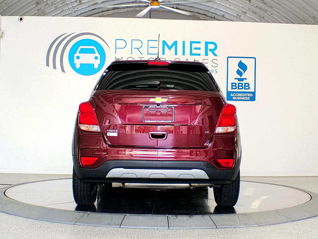 2017 Chevrolet Trax LT photo 2