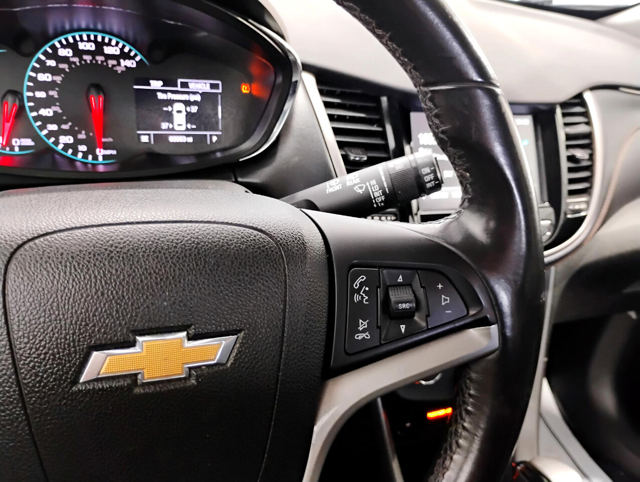 2017 Chevrolet Trax LT photo 25