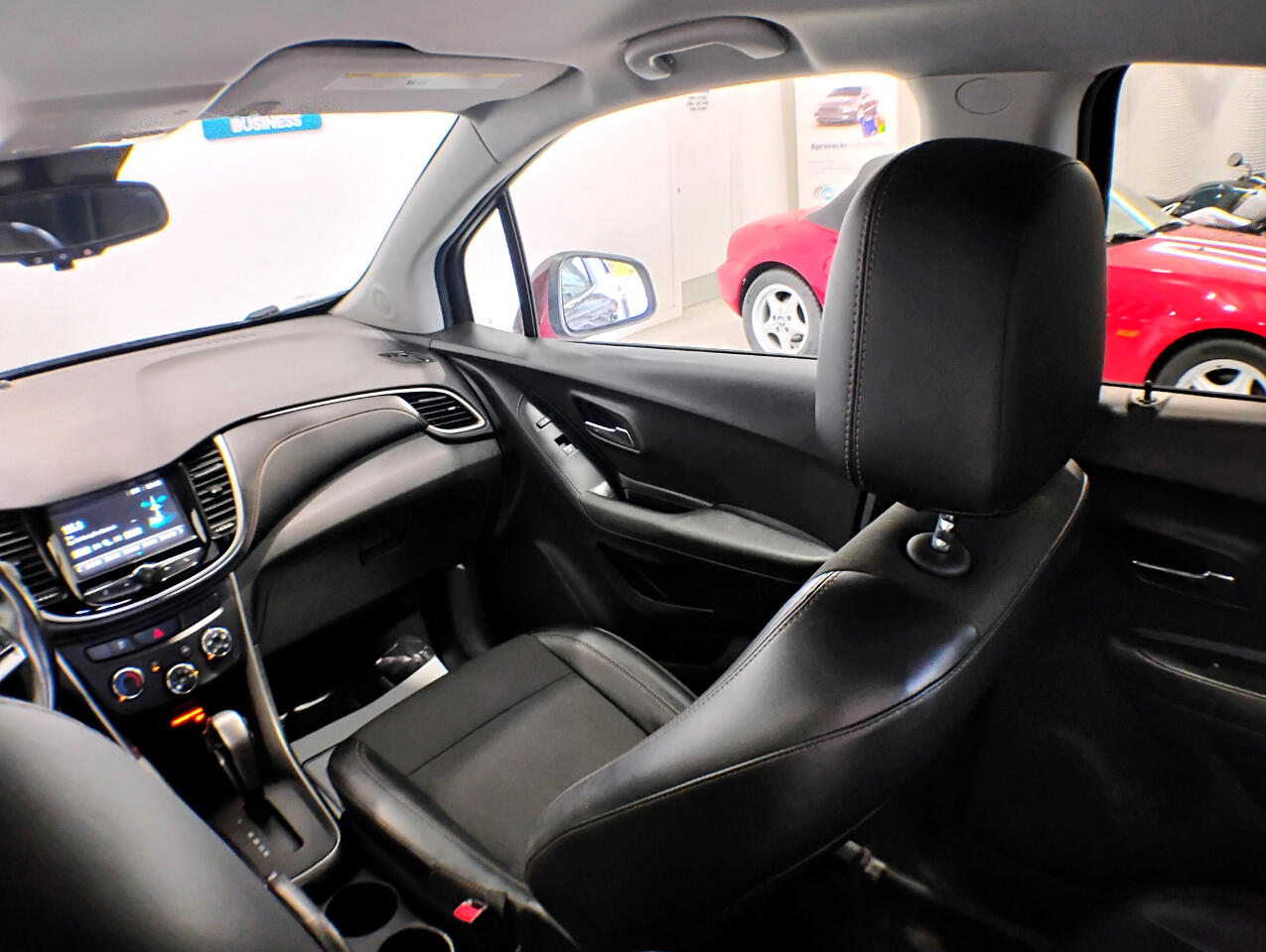 2017 Chevrolet Trax LT photo 34