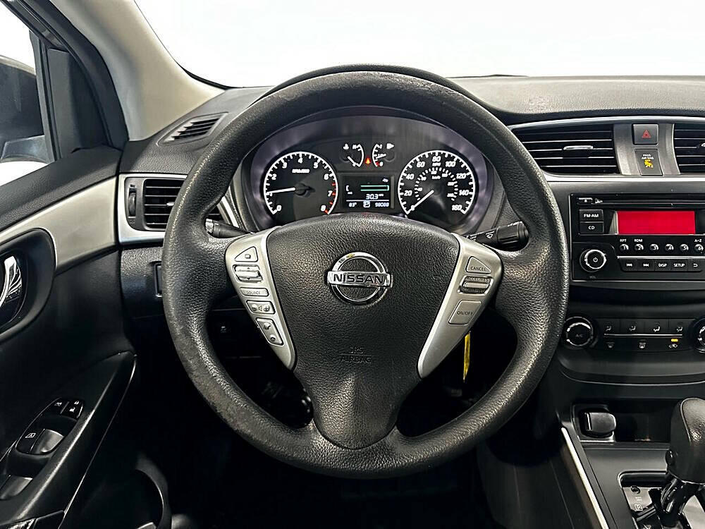 2017 Nissan Sentra S photo 14