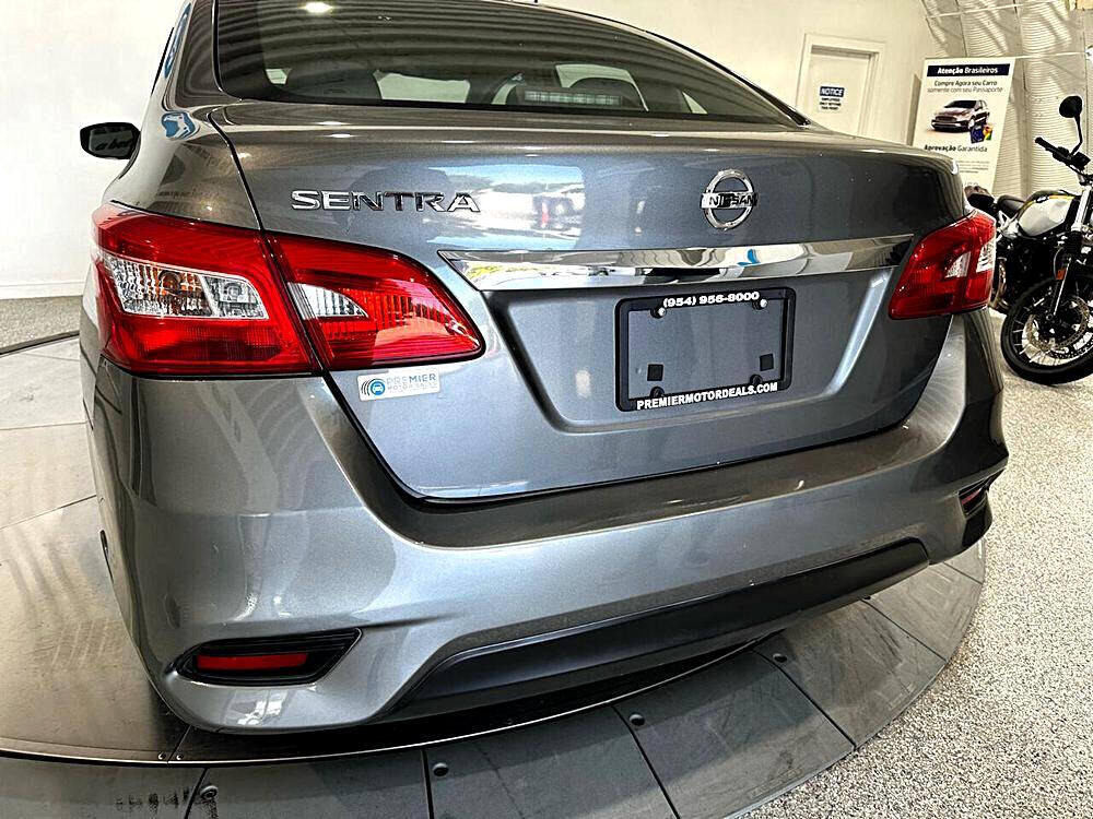 2017 Nissan Sentra S photo 27