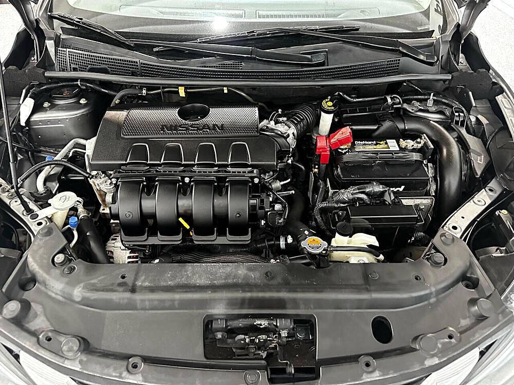 2017 Nissan Sentra S photo 6