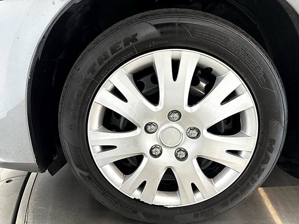 2017 Nissan Sentra S photo 7