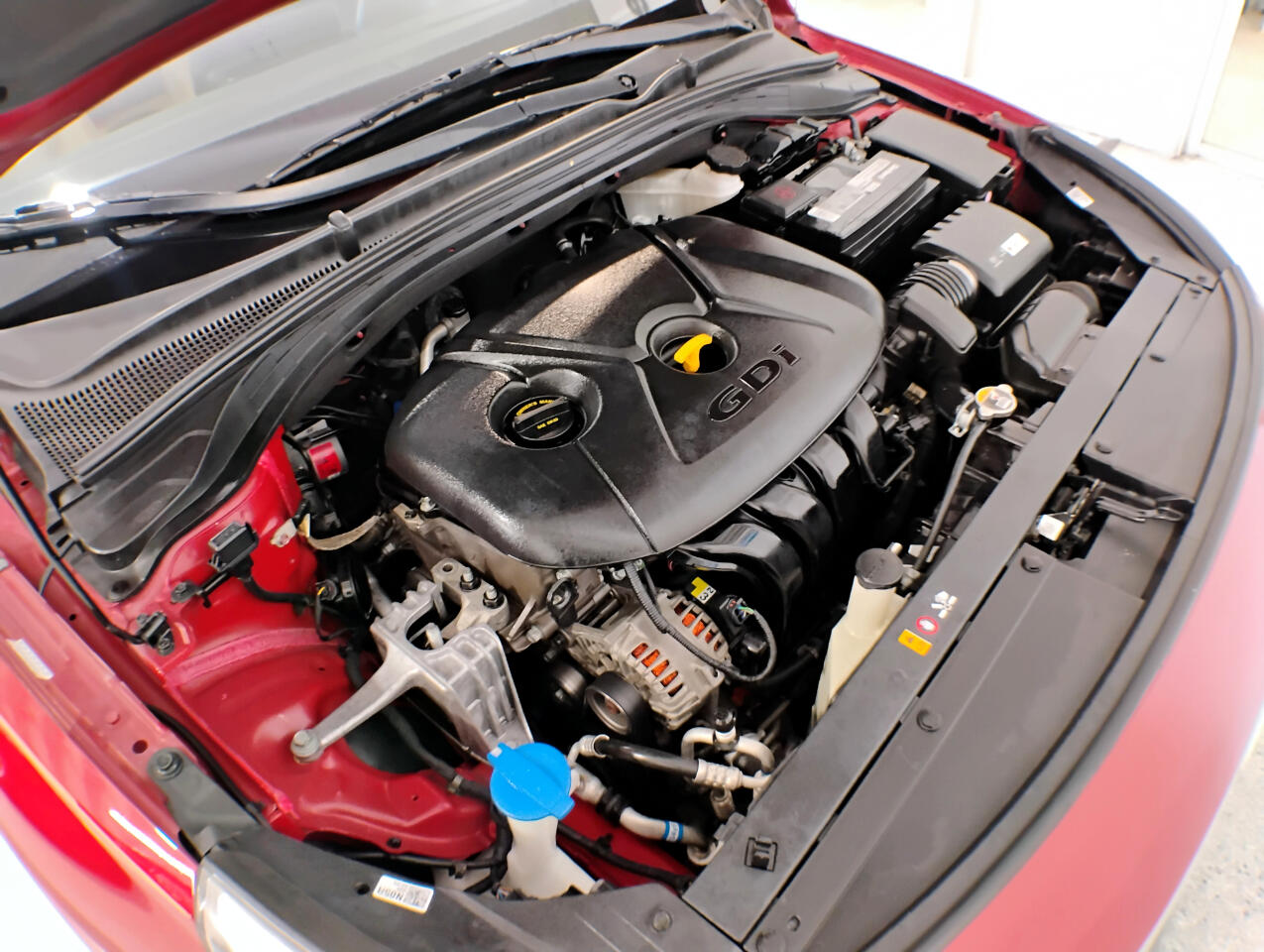 2020 Hyundai Elantra GT Base photo 12