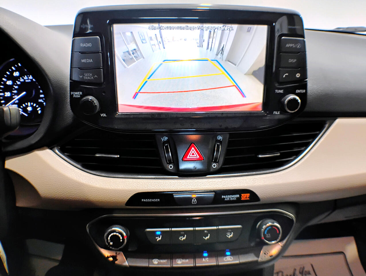 2020 Hyundai Elantra GT Base photo 36