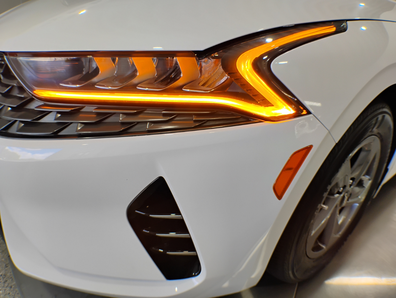 Kia K5 LXS 2023