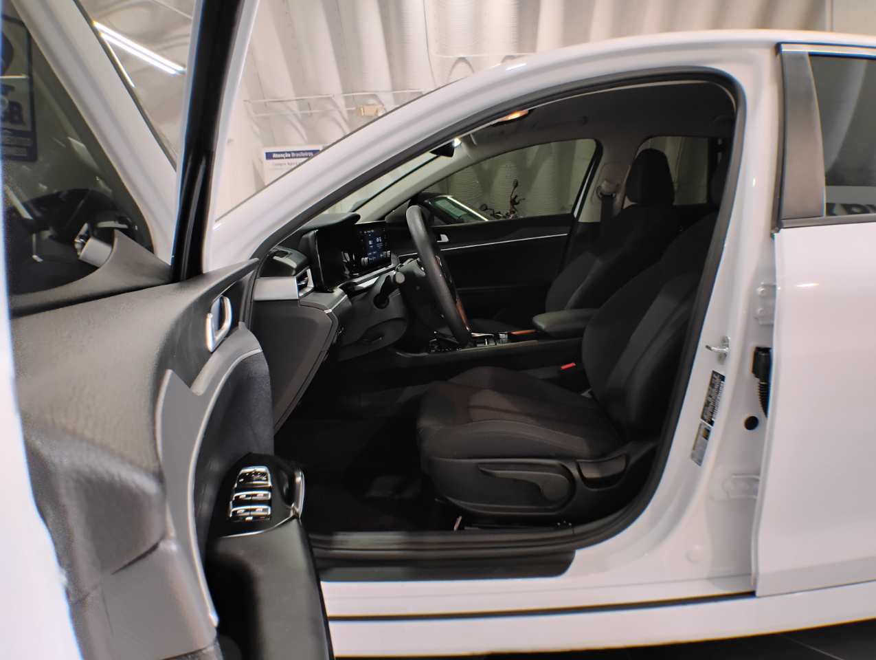 Kia K5 LXS 2023